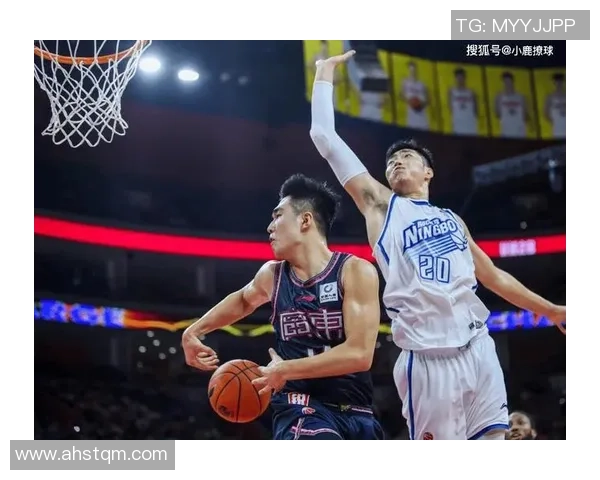 2017年CBA山东队与深圳队激战回顾精彩瞬间与赛季亮点分析