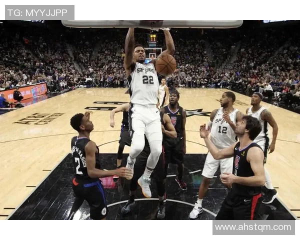 快船与马刺季后赛经典对决回顾精彩瞬间与战术分析 快船与马刺季后赛经典对决回顾精彩瞬间与战术分析